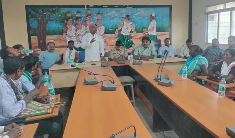 बच्चा चोरी की अफवाहों पर न दें ध्यान : बर्नार्ड मरांडी