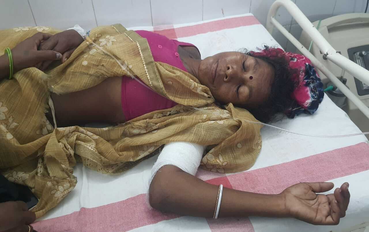 सड़क दुर्घटनाओं में दो महिला समेत तीन लोग घायल