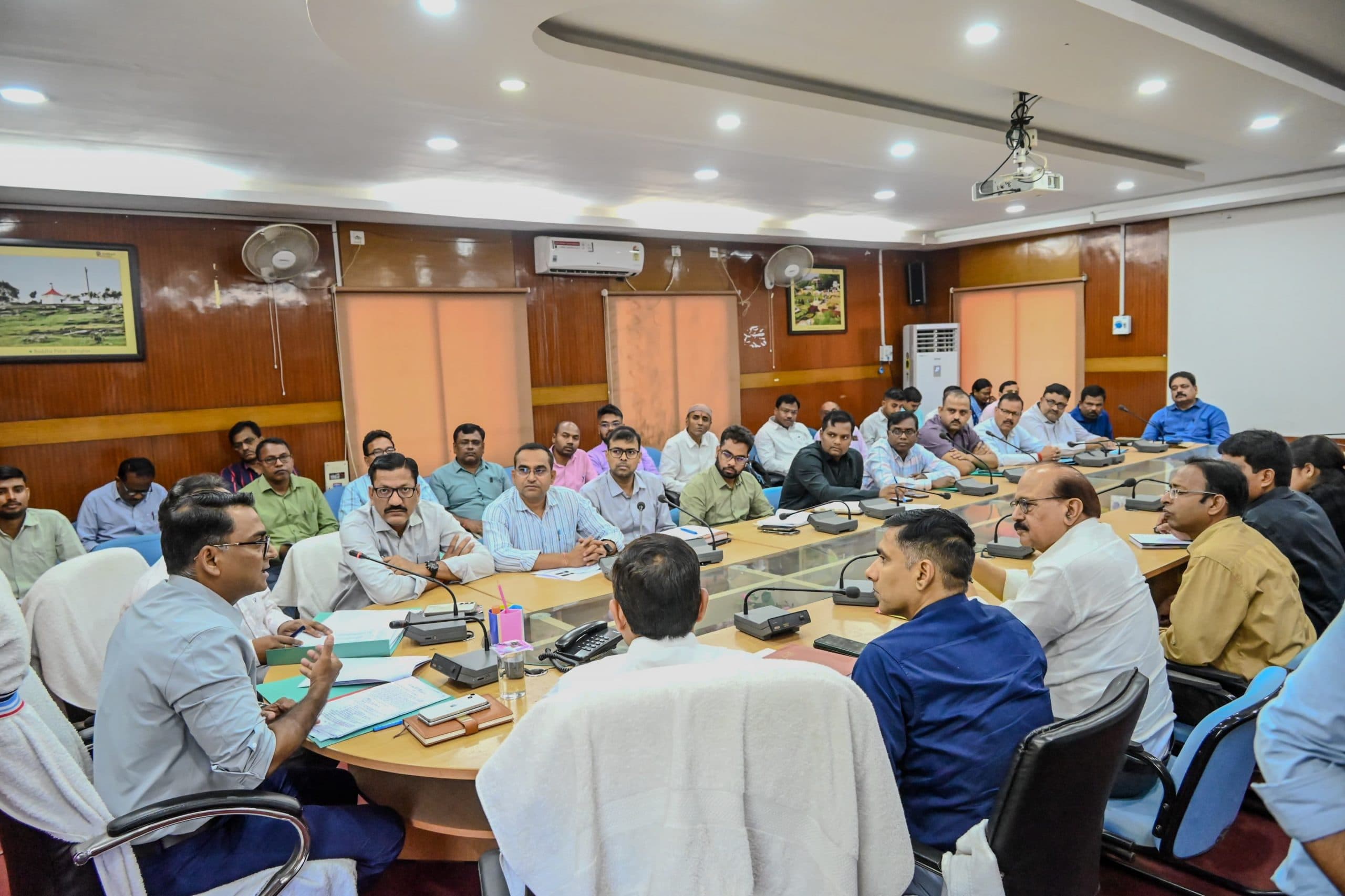 स्वास्थ्य बीमा के लिए कर्मियों का पोर्टल पर करें रजिस्ट्रेशन : डीसी