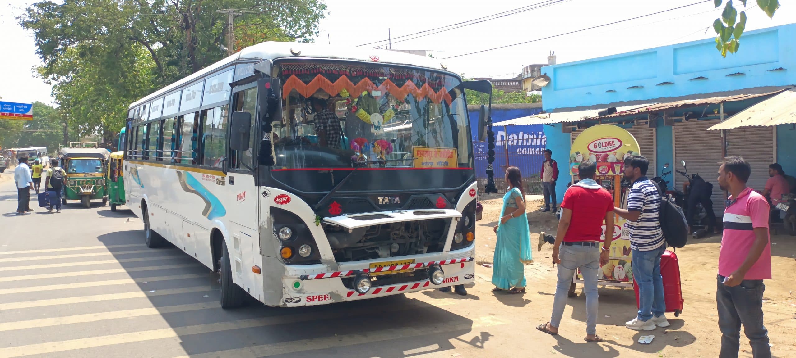 deoghar news : जसीडीह बस स्टैंड से नहीं चलेंगी बसें, प्रशासन ने लगायी रोक