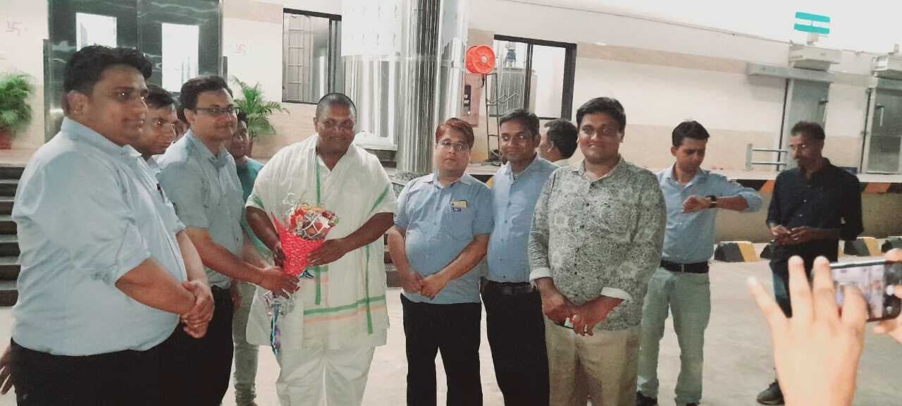 डायरी इंचार्ज को दी गयी विदाई