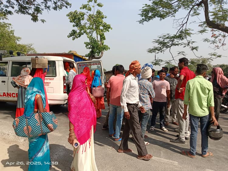 Death of a pregnant woman in Samastipur:प्रसूता की मौत के बाद परिजनों ने पीएचसी में की तोड़फोड़, सड़क जाम