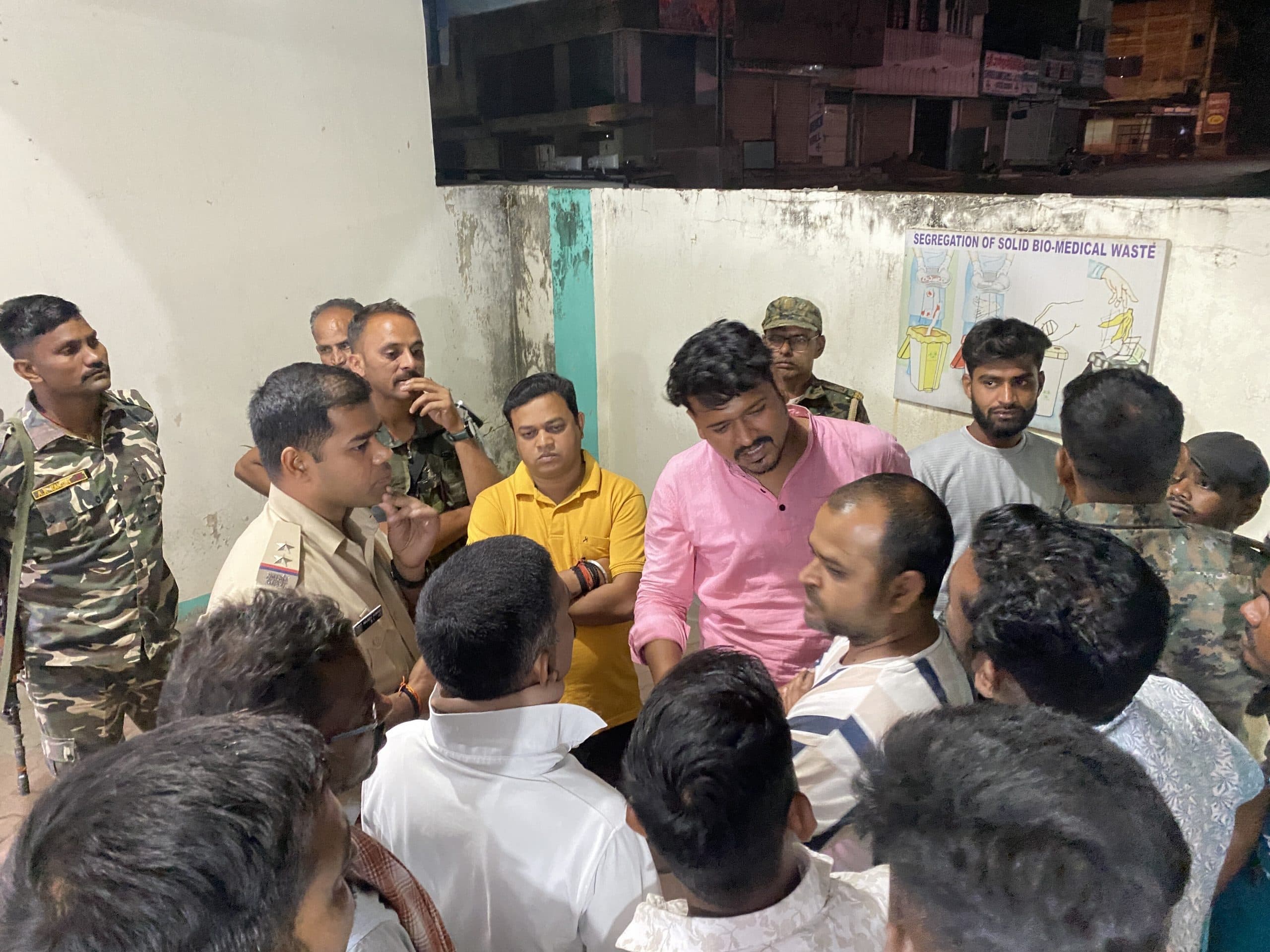 Giridih News: प्रसूता की मौत के बाद परिजनों ने अस्पताल में किया हंगामा, मुआवजा मिलने पर माने