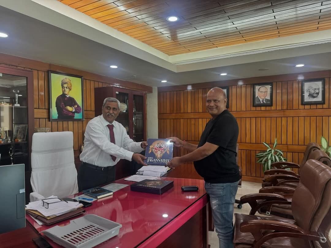 Dhanbad News: विवाहित बेटियों के नियोजन को ले सीआइएल चेयरमैन से मिले अरूप