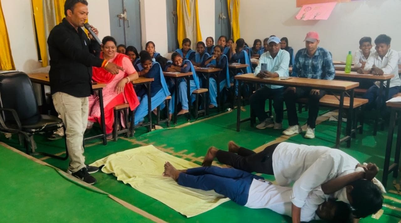 Nawada News : बच्चों को अगलगी से बचाव के बताये गये गुर