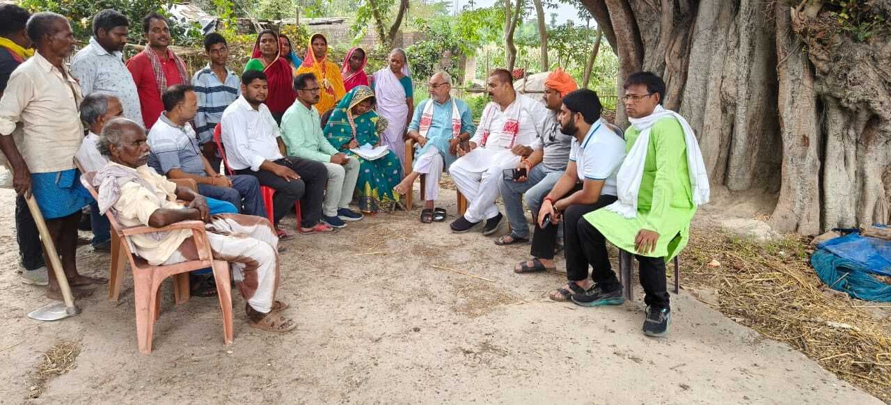 थाना के घेराव में मुखिया सहित दो दर्जन से अधिक नामजद