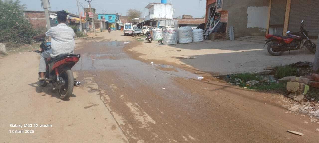 महुआड़ांड़ पंचायत में सुविधाओं का अभाव