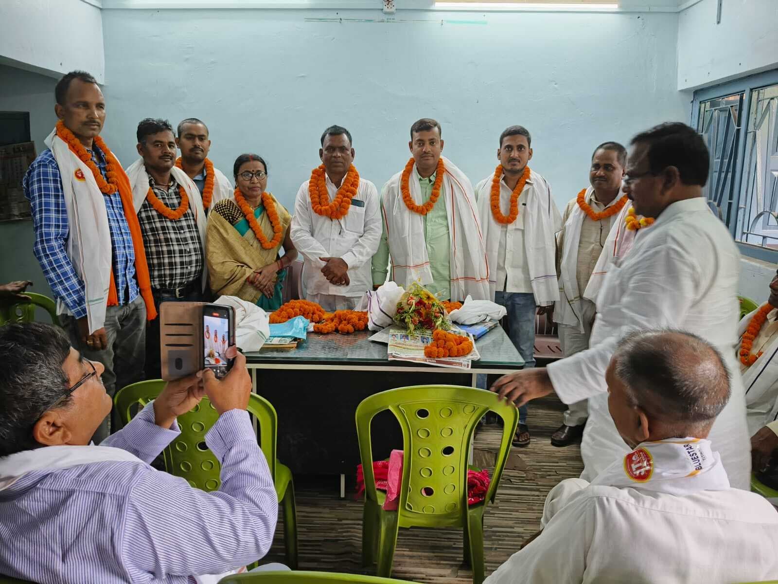 बैठक में योजनाओं को धरातल पर उतारने का लिया गया संकल्प