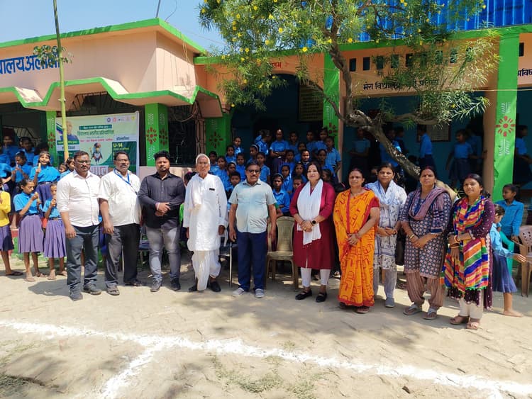 खेल पहचान मशाल कार्यक्रम का हुआ आयोजन, बच्चों को किया गया पुरस्कृत