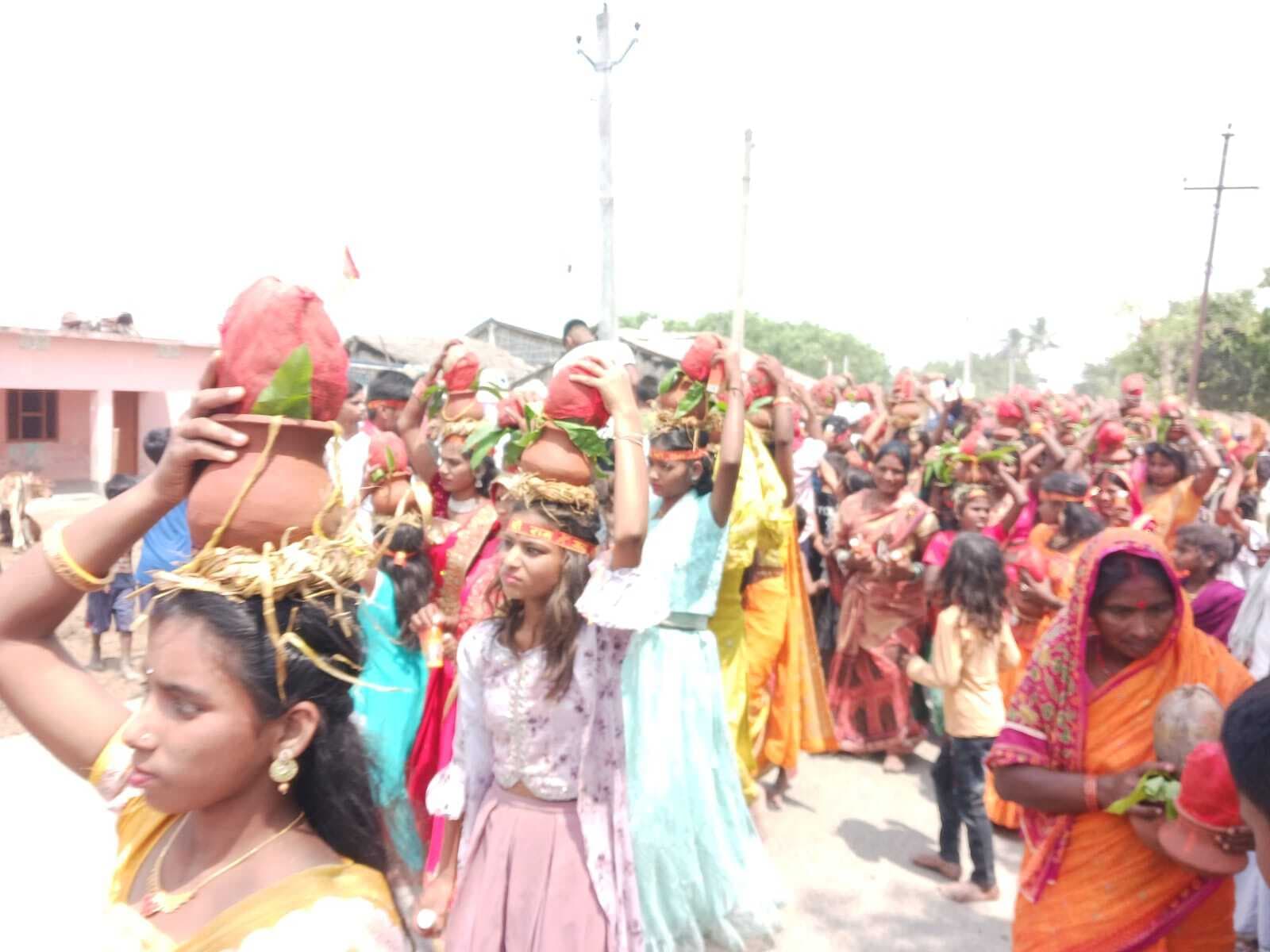 Bhagalpur news वार्षिक भक्ति सम्मेलन को लेकर कलश यात्रा