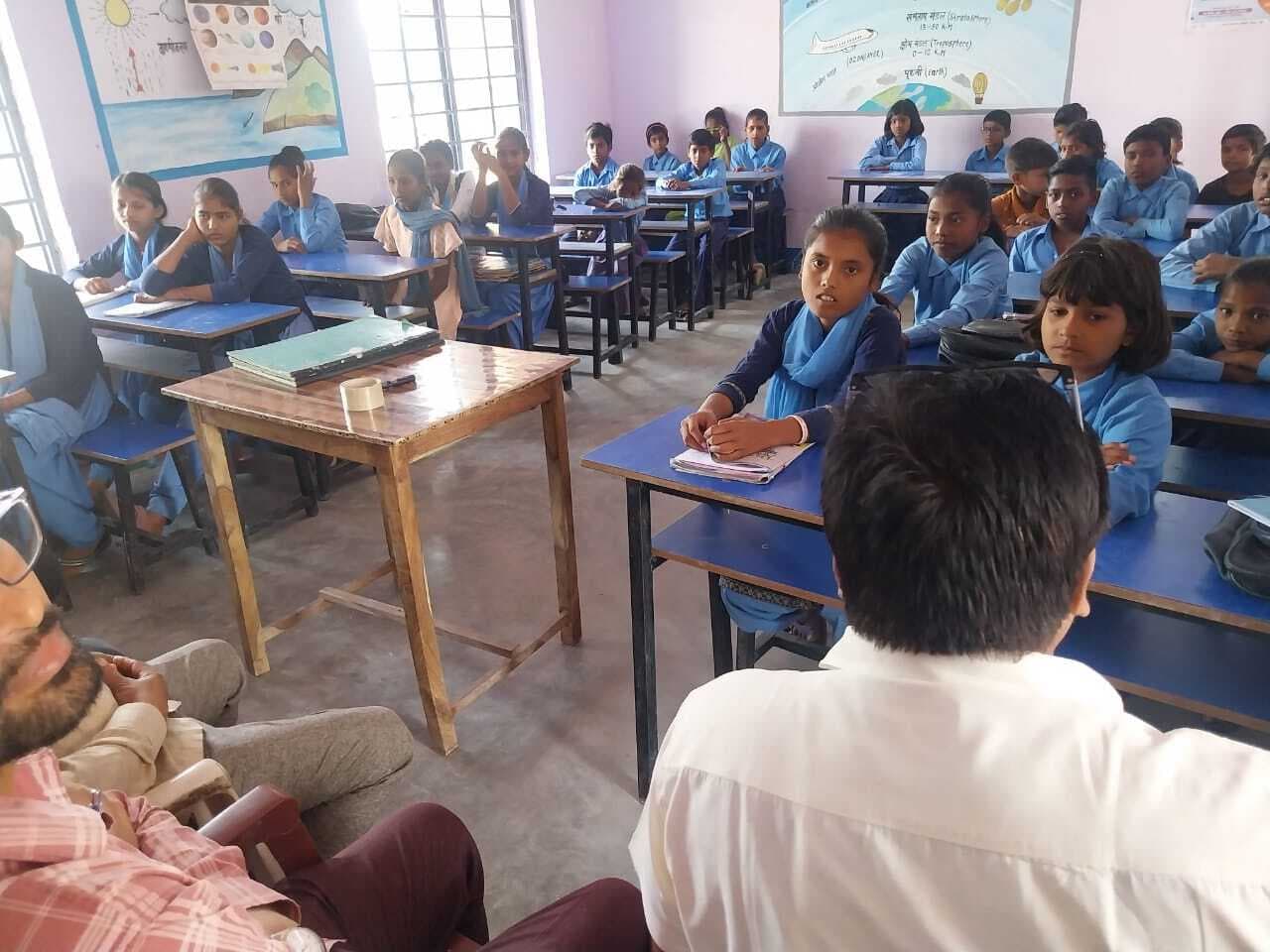 बाल सभा में बच्चों ने रखीं स्कूल की समस्याएं