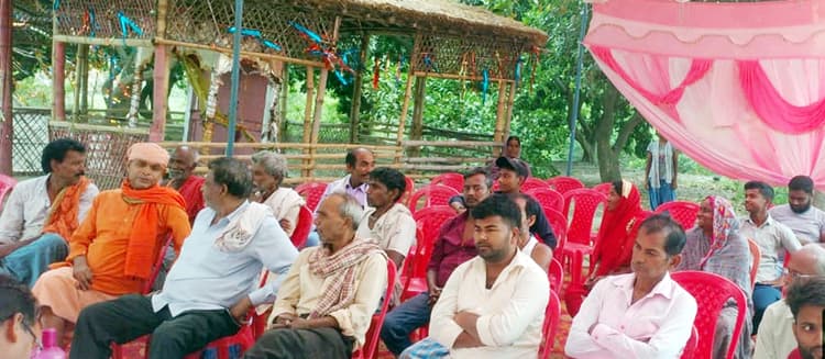 तीसरे दिन कोटवां वार्ड तीन में किया गया जनसंवाद कार्यक्रम का आयोजन, लोगों ने रखी अपनी बात, ली गयी आधा दर्जन से अधिक योजनायें