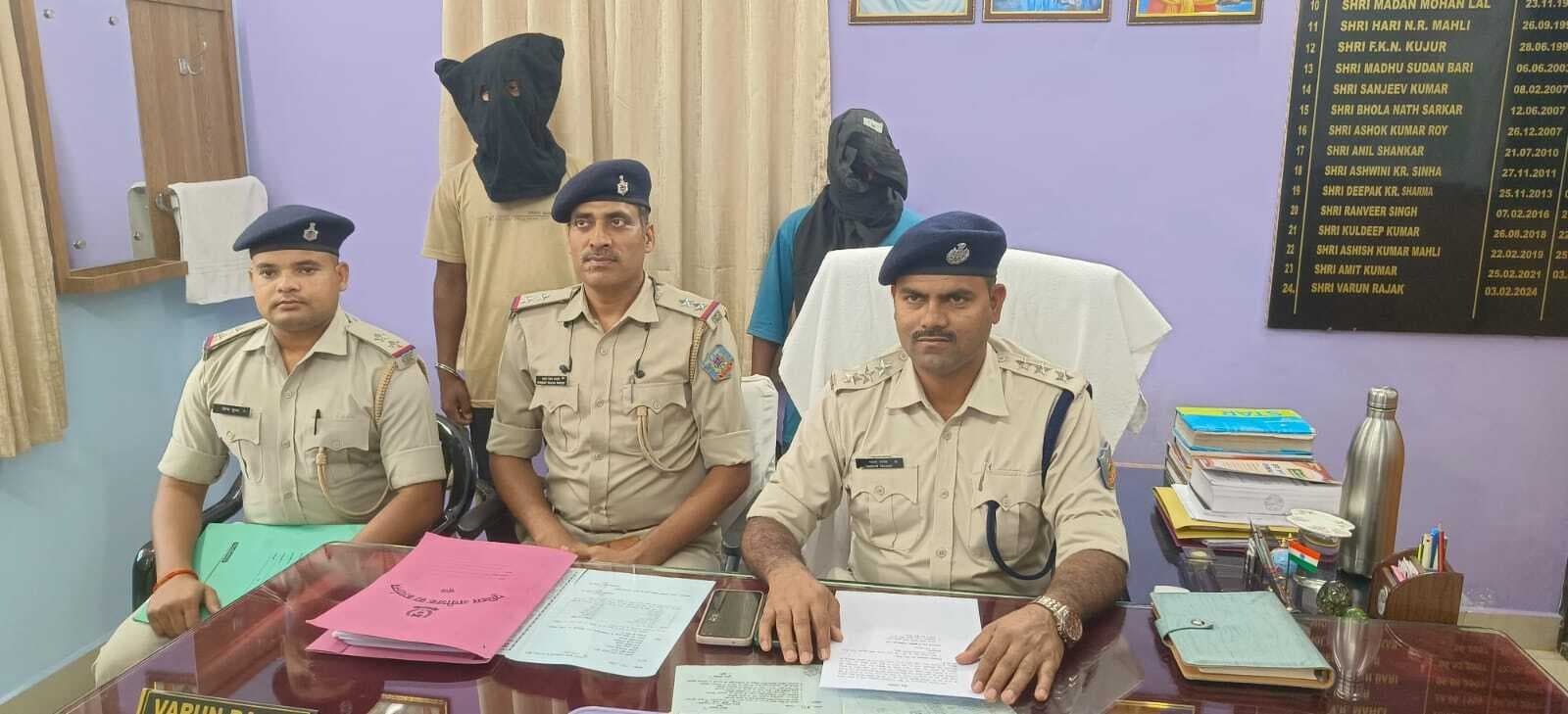 करकरी नदी किनारे जंगल से दो पीएलएफआई उग्रवादी गिरफ्तार