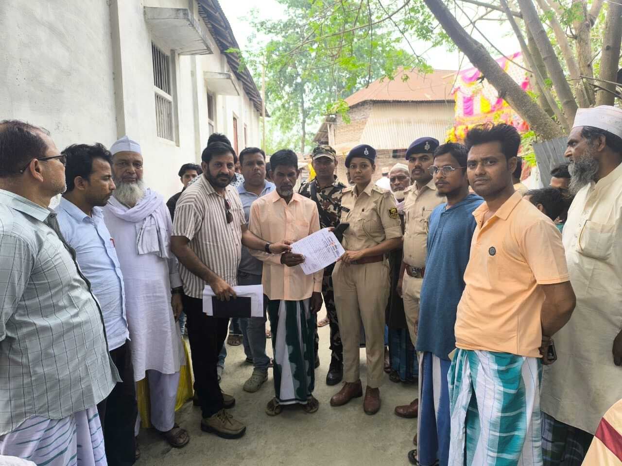 आधे रास्ते से लौटाई नाबालिग की बरारत, परिवार को हिदायत