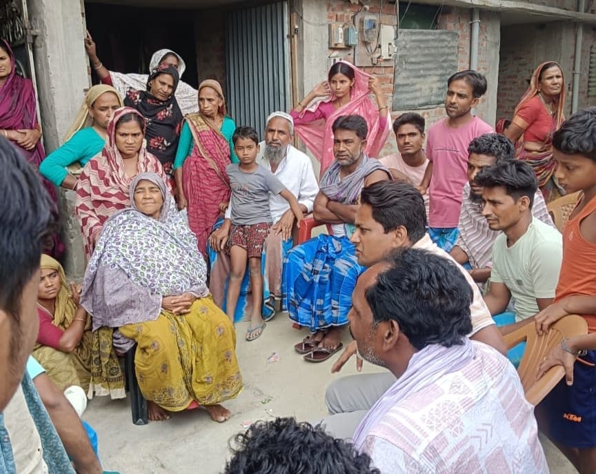 जीविकोपार्जन के लिए मुंबई गये प्रवासी मजदूर की डेंगू से मौत