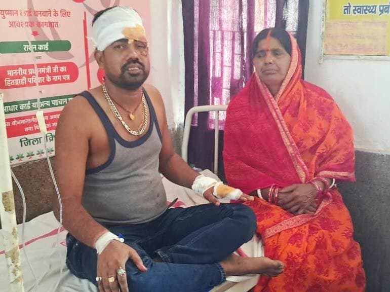 अचानक ब्रेक लेने में ऑटो बस से टकराई, युवक गिरकर घायल