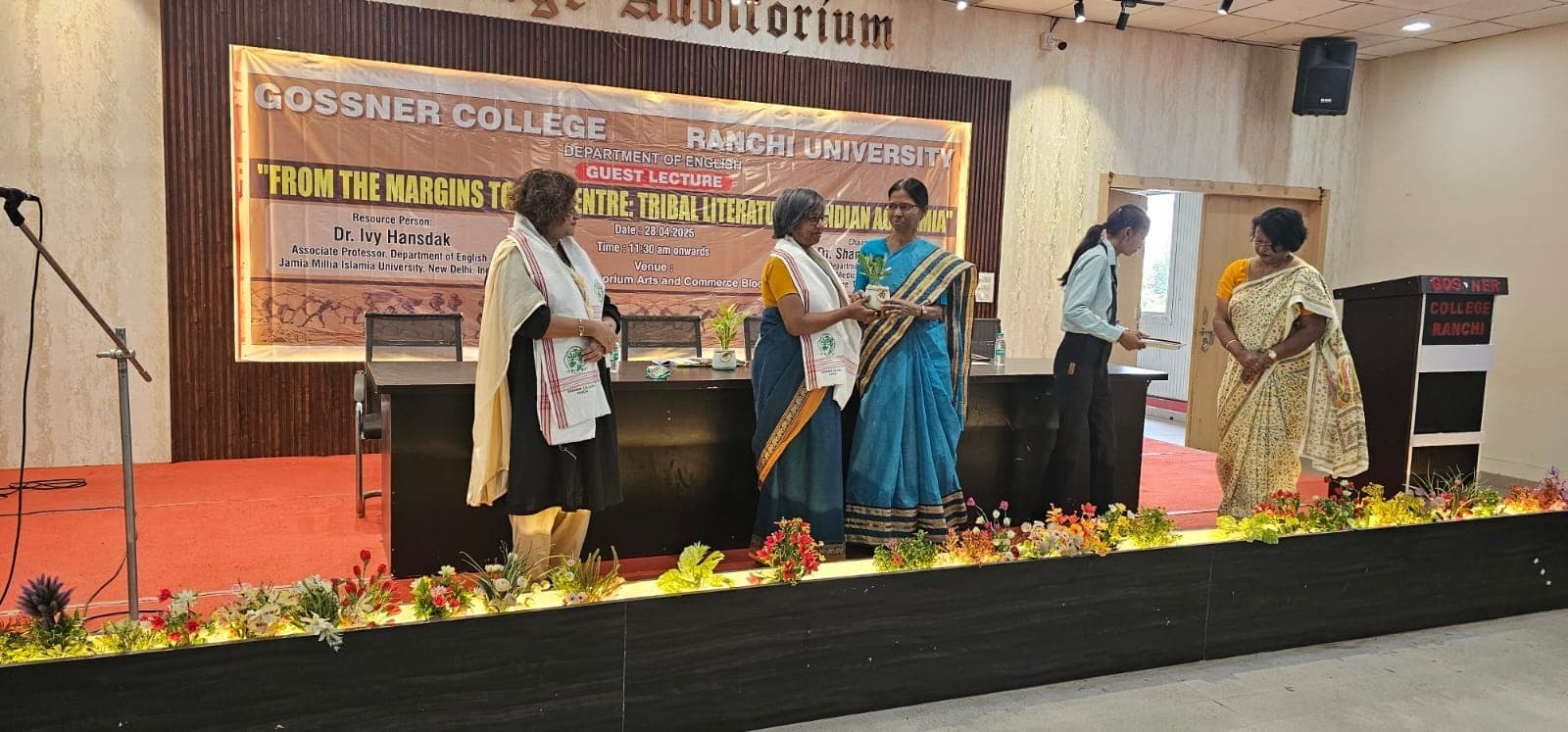 ranchi news : गोस्सनर कॉलेज में आदिवासी साहित्य पर व्याख्यान, जामिया मिलिया विवि की डॉ आइवी हांसदा ने कहा : आज भी हाशिए पर है आदिवासी साहित्य