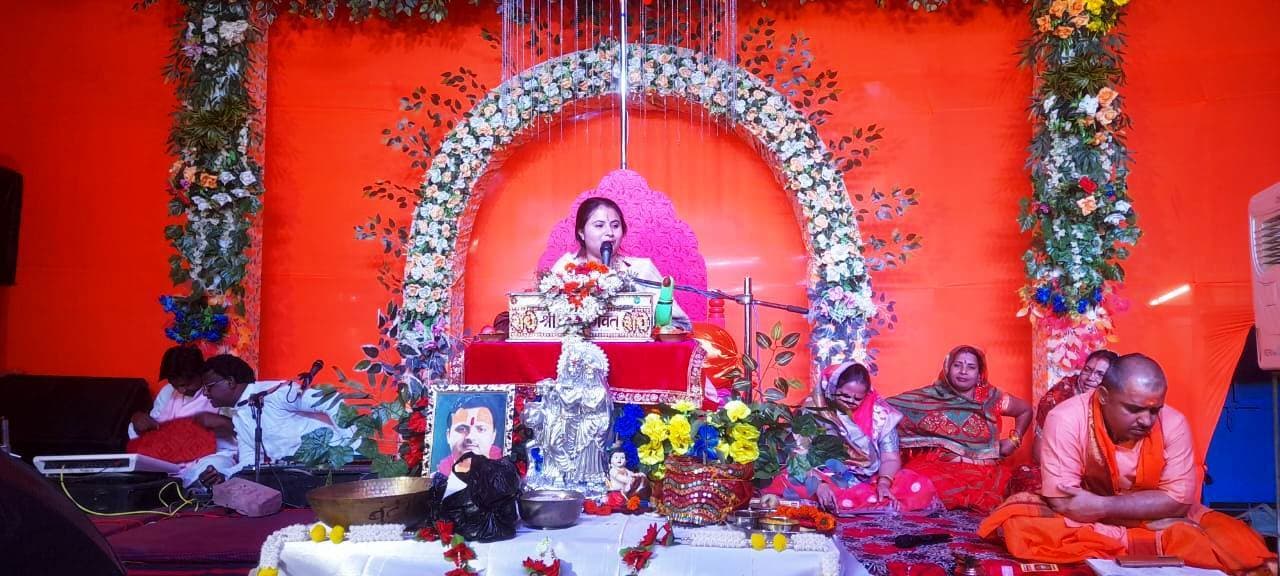 श्रीकृष्ण की बाल लीला देख जय श्रीकृष्ण व राधे-राधे के लगे जयकारे