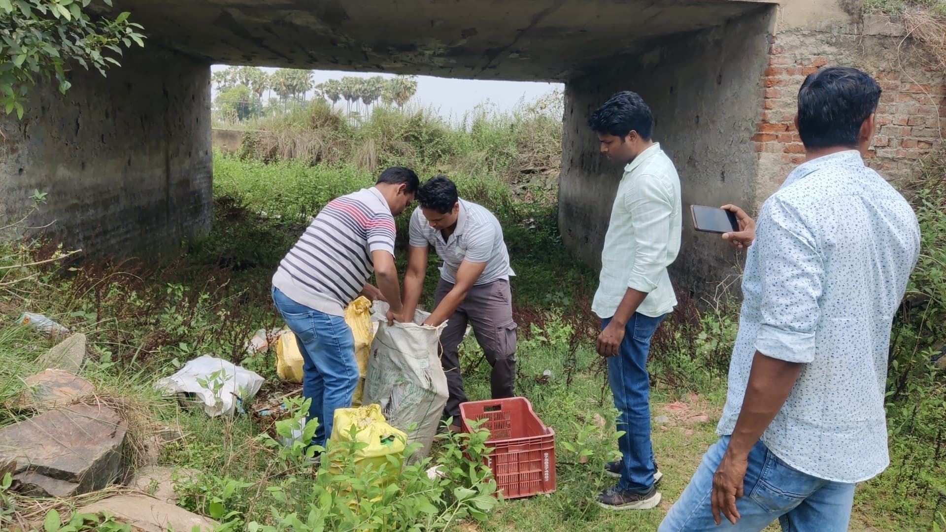 खड़िया पिपरा रेलवे पावर कंट्रोल रूम से चोरी हुई बैट्री अद्रास से बरामद