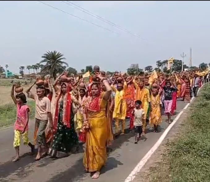 बजरंगवली की प्रतिमा स्थापन को ले निकली शोभायात्रा