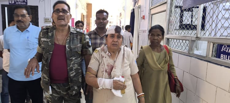 Giridih News: सीओ को छुड़ाने गयी पुलिस से झड़प, पथराव, लाठीचार्ज, बीडीओ, थानेदार समेत 12 से अधिक घायल