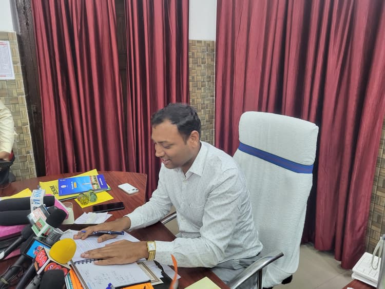 Defacement of Property Actसंपत्ति विरूपण अधिनियम के उल्लंघन पर होगी कार्रवाई : एसडीओ