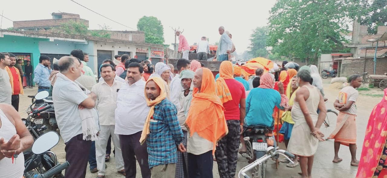 Samastipur News:शिक्षकों को साल रहा साथी की मौत का गम