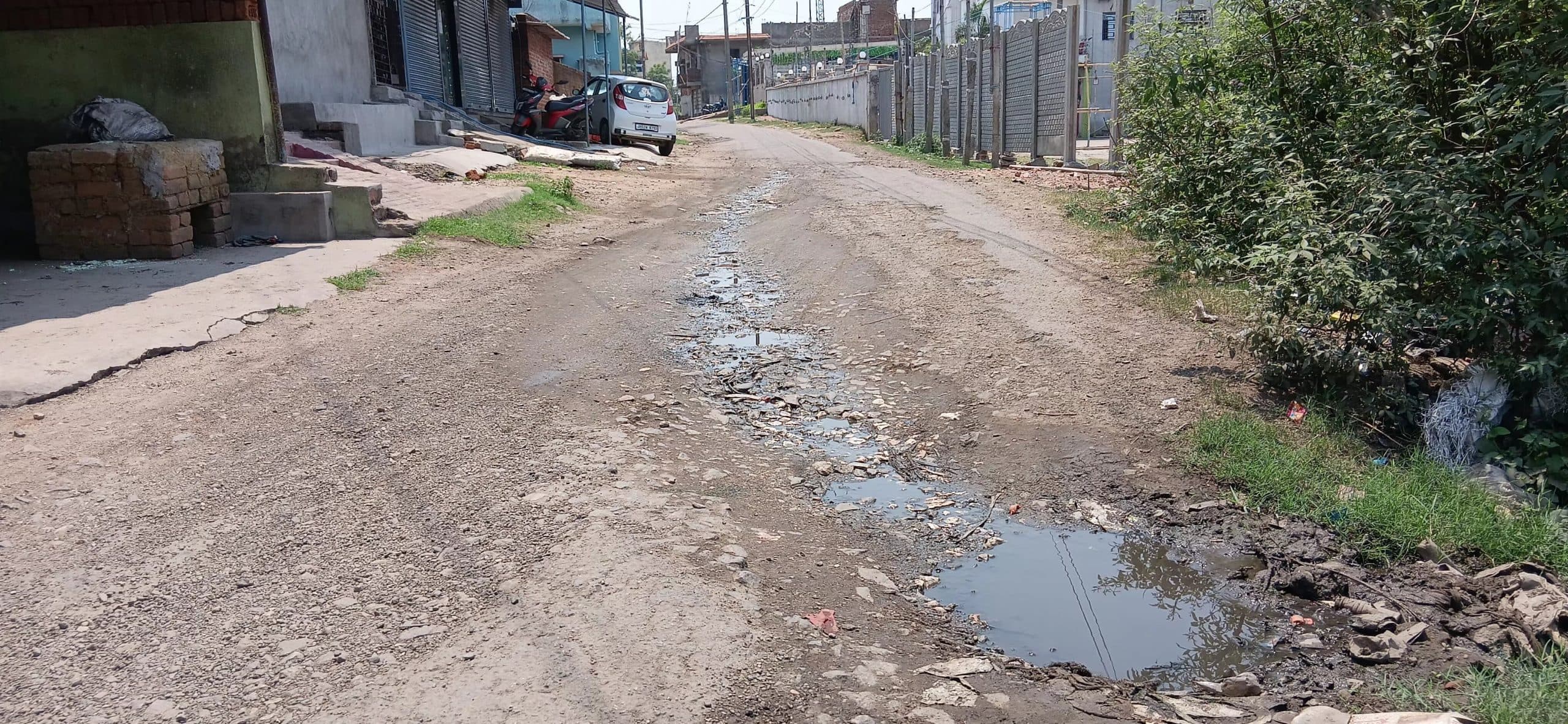 Bokaro News : सड़क जर्जर, लोगों को हो रही परेशानी