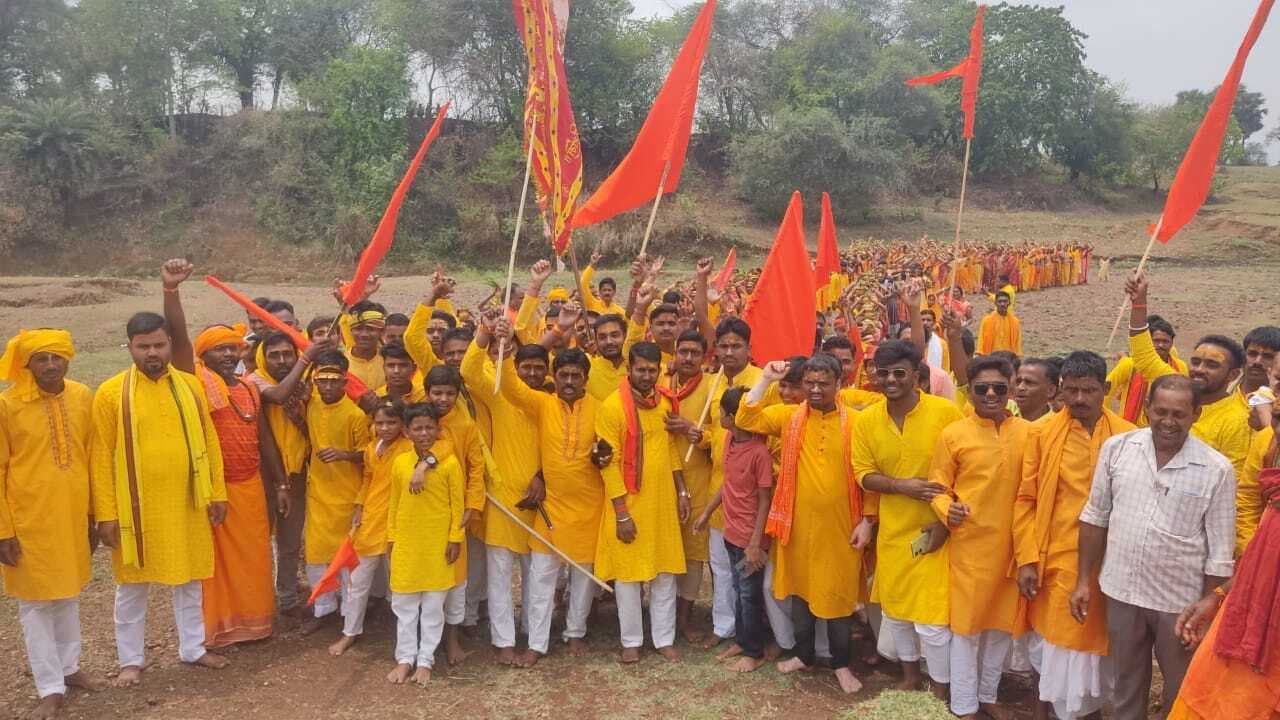 शिव-पार्वती मंदिर के उद्घाटन को लेकर निकली कलश यात्रा