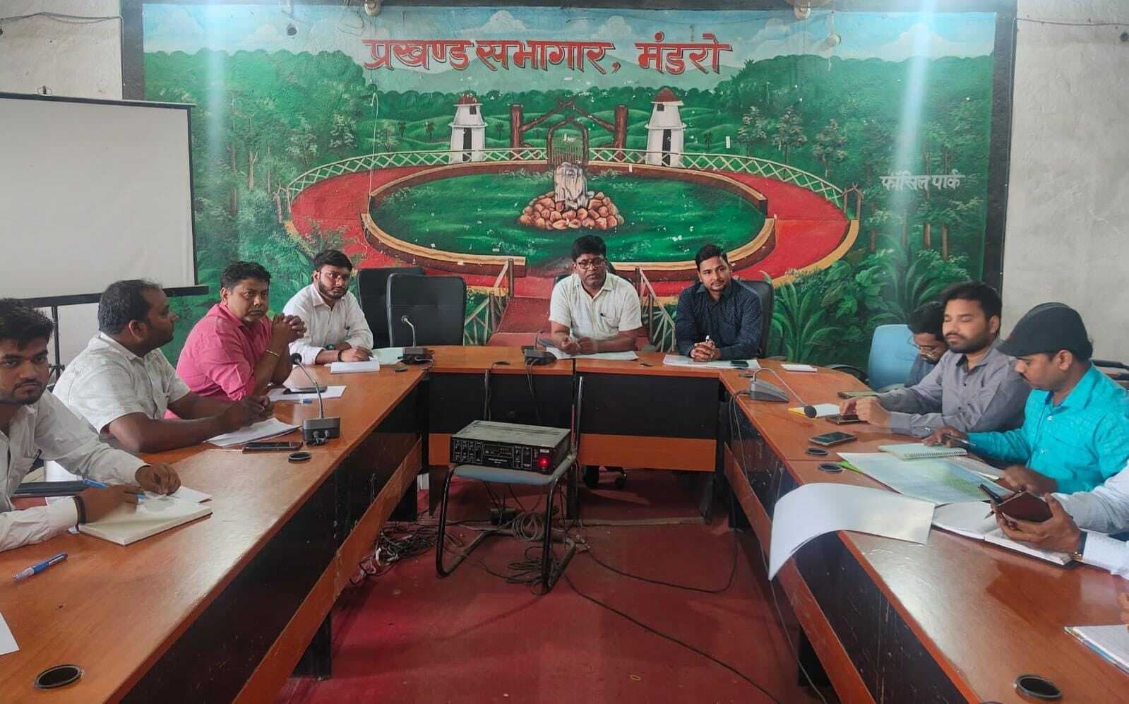 आकांक्षी प्रखंड के इंडिकेटर्स को शत-प्रतिशत करें पूरा : डीडीओ