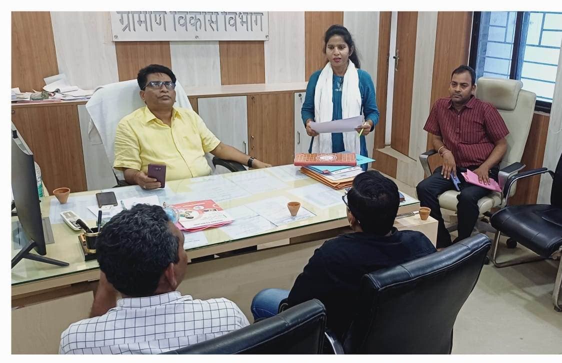 ब्लॉक टास्क फोर्स की बैठक में चमकी बुखार से बचाव व टीके पर दिया विशेष जोर