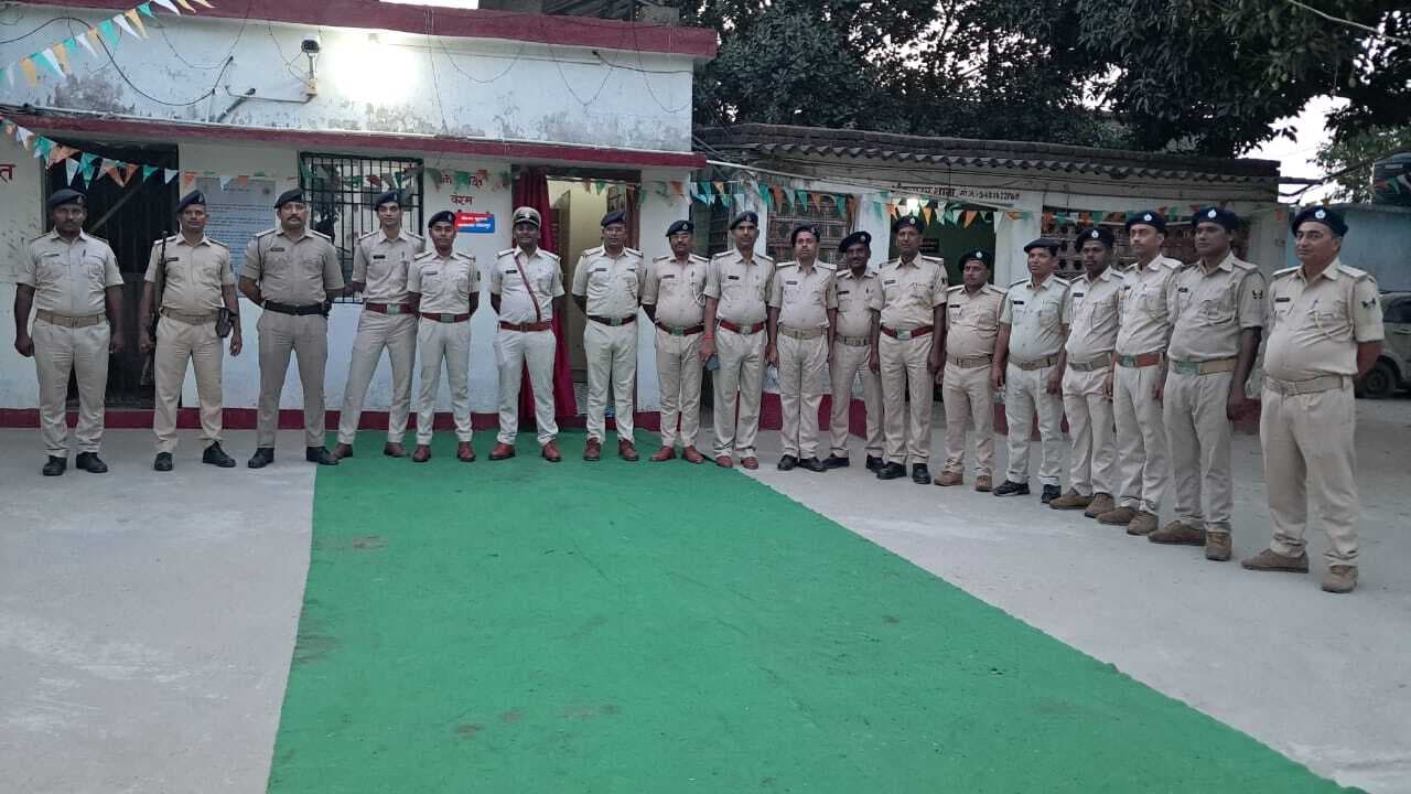 फरार अभियुक्तों की जल्द करें गिरफ्तारी : एसपी