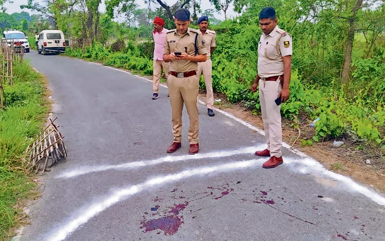 Gopalganj News : गोपालगंज में दो अलग-अलग जगहों पर मुठभेड़ में गैंगरेप व रंगदारी के चार आरोपितों को पुलिस ने मारी गोली