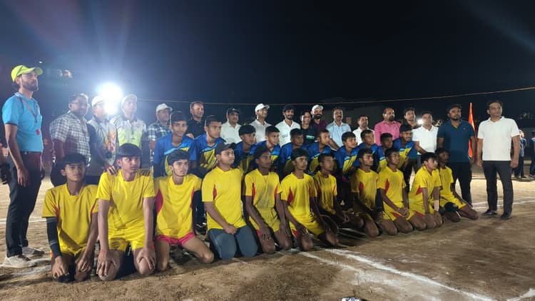 केवि जवाहर नगर ने आरा को हरा फाइनल में किया प्रवेश