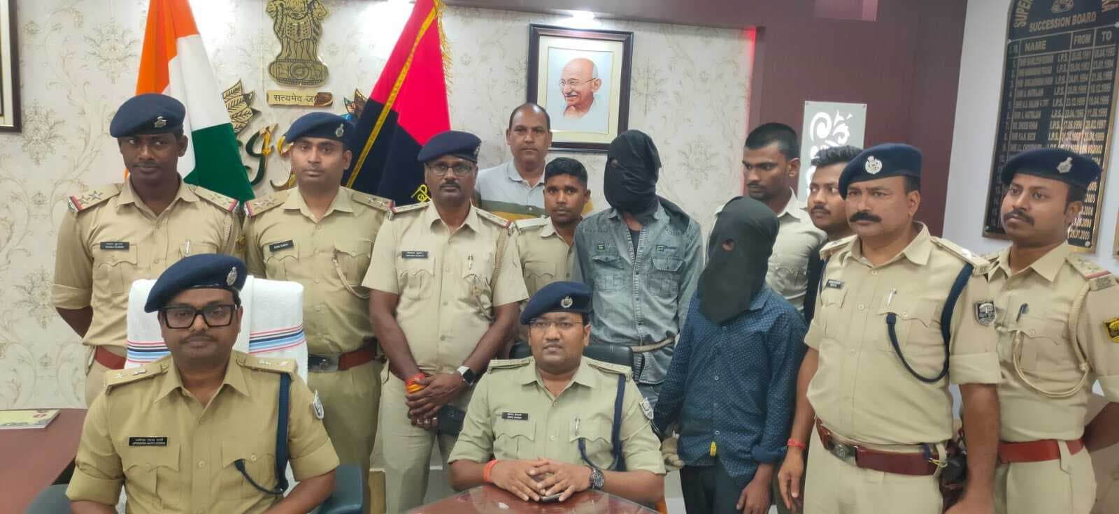 प्रेम-प्रसंग में नाबालिग लड़का का गला रेत कर हत्या, घटना में शामिल तीन अपराधी गिरफ्तार.