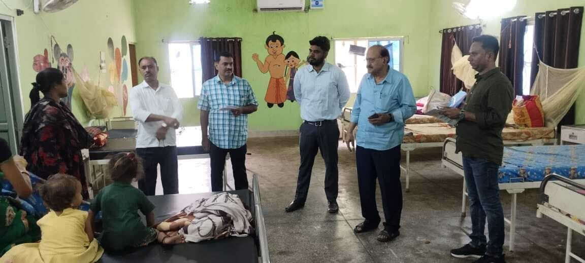 Deogher news : वार्डों का चिकित्सक नियमित करें विजिट, भर्ती मरीजों को दें बेहतर सुविधा : सीएस