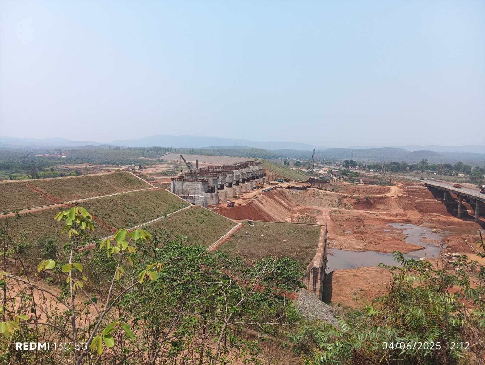 West Singhbhum News : डैम का गेट बंद रहने से वैतरणी सूखी, जैंतगढ़ में जलापूर्ति ठप