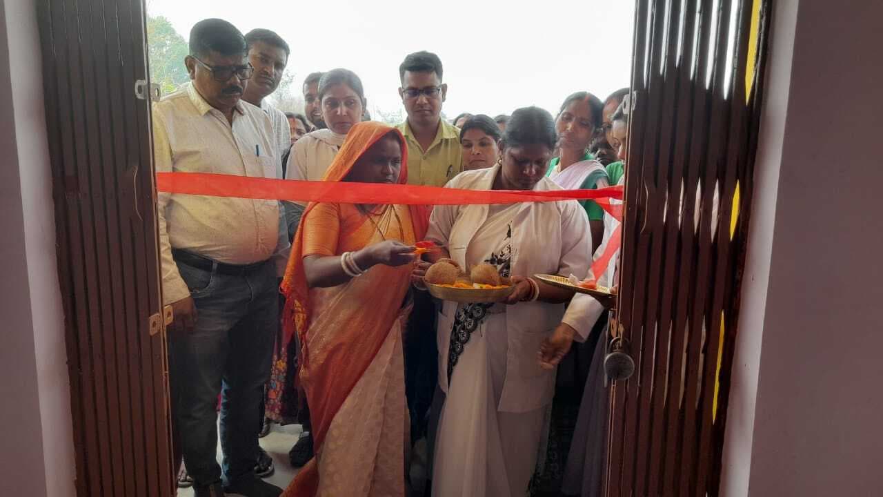 Bokaro News : ढेंढे में उप स्वास्थ्य केंद्र का उद्घाटन