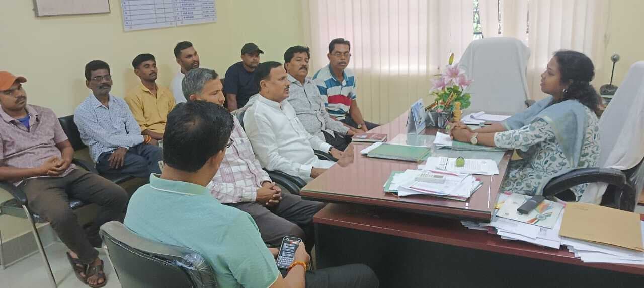 East Singhbhum News : फर्जी जन्म प्रमाण पत्र मामले में 106 लोगों पर आपराधिक मुकदमा दर्ज हो : डॉ गोस्वामी