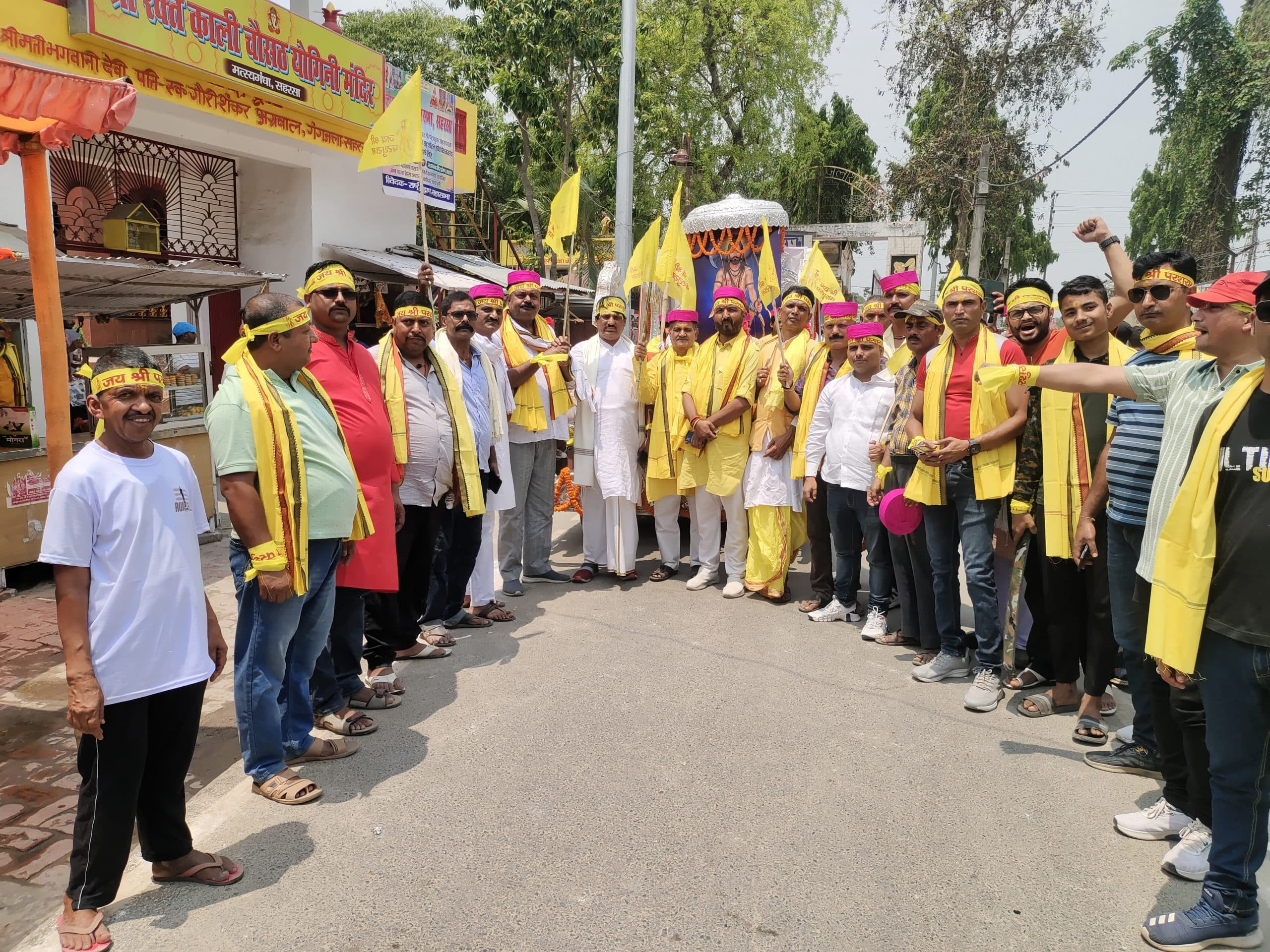 ब्राह्मण महासभा ने परशुराम जयंती पर निकाली भव्य शोभा यात्रा