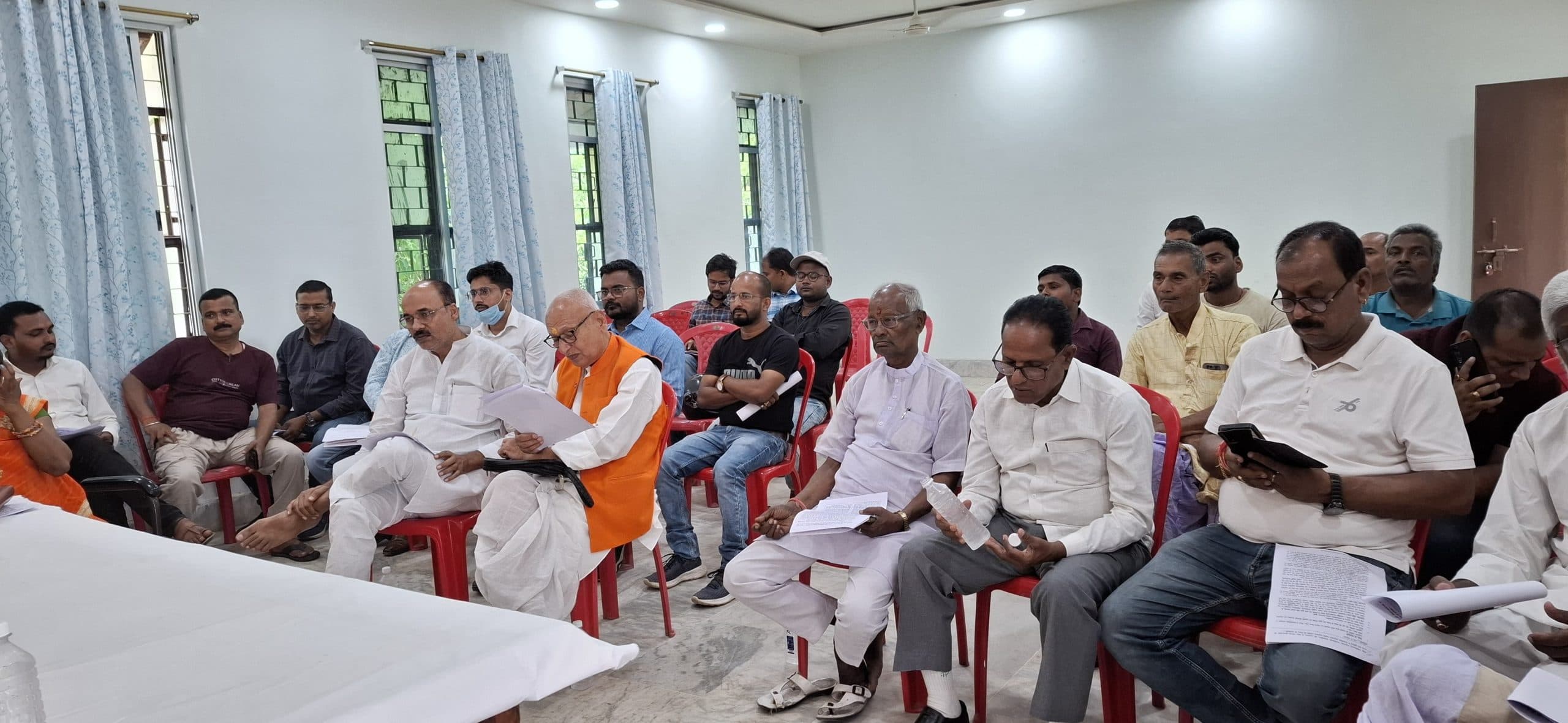 अनुमंडल स्तरीय अनुश्रवण समिति की हुई बैठक, खाद्यान्न वितरण व अवैध गैस बिक्री पर हुई चर्चा