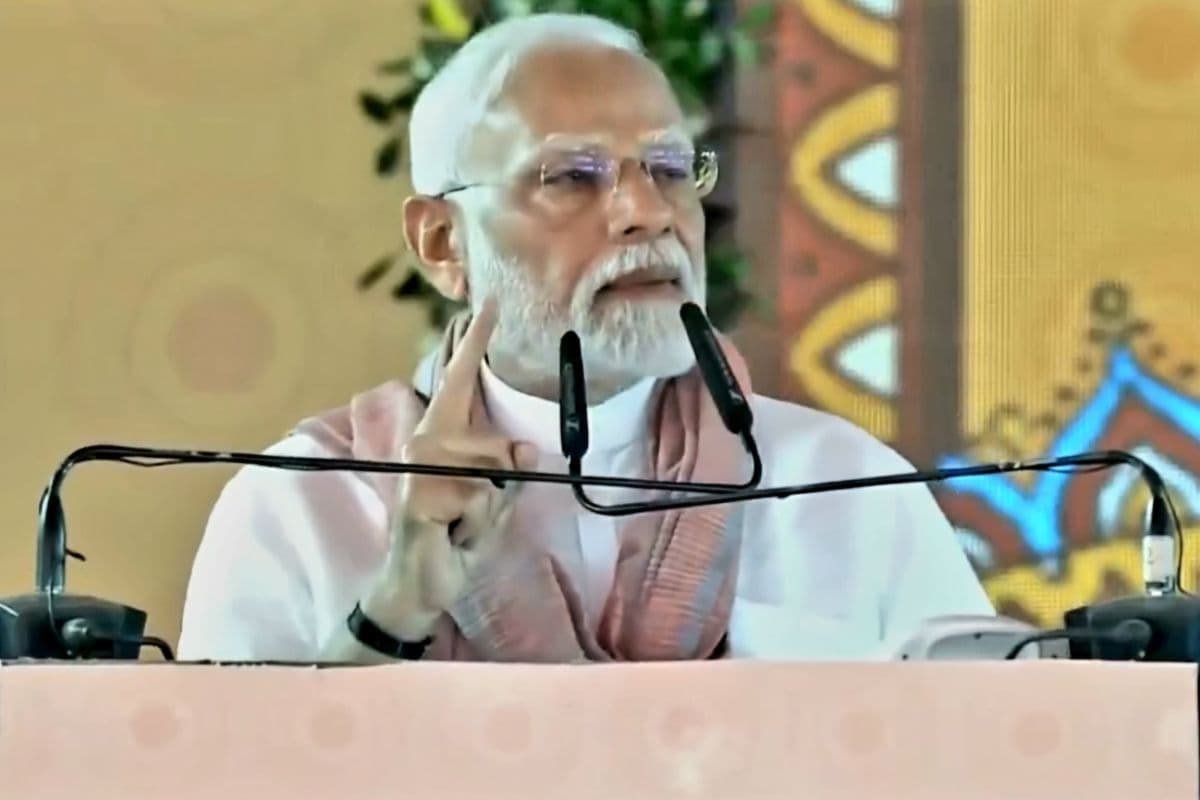 मिथिला की धरती से PM मोदी ने पूरे विश्व को दिया संदेश, अंग्रेजी में कही दी ये बड़ी बात