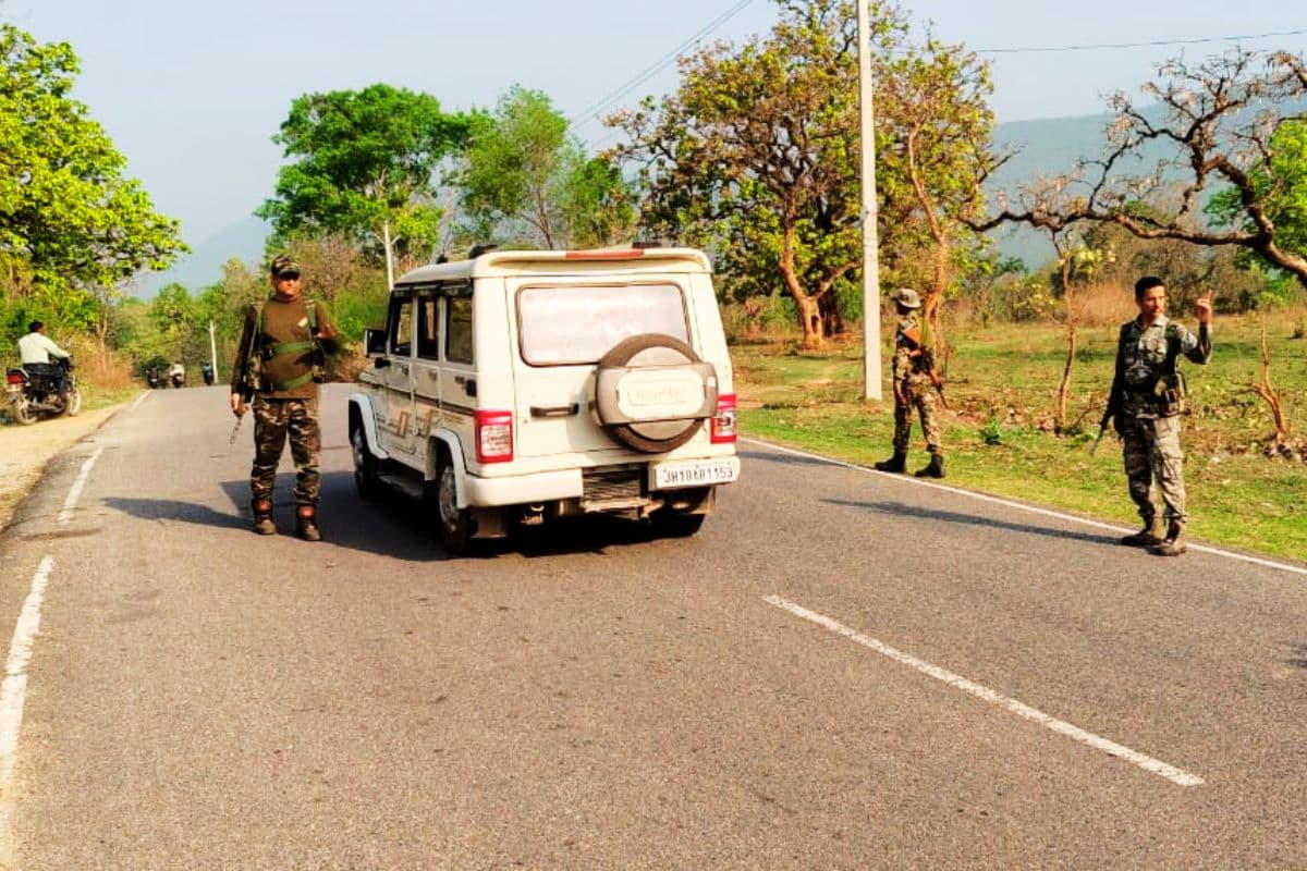 V‍ideo: बोकारो के लुगू पहाड़ की तलहटी में पुलिस-नक्सली मुठभेड़ में 8 नक्सली ढेर, गोलीबारी जारी