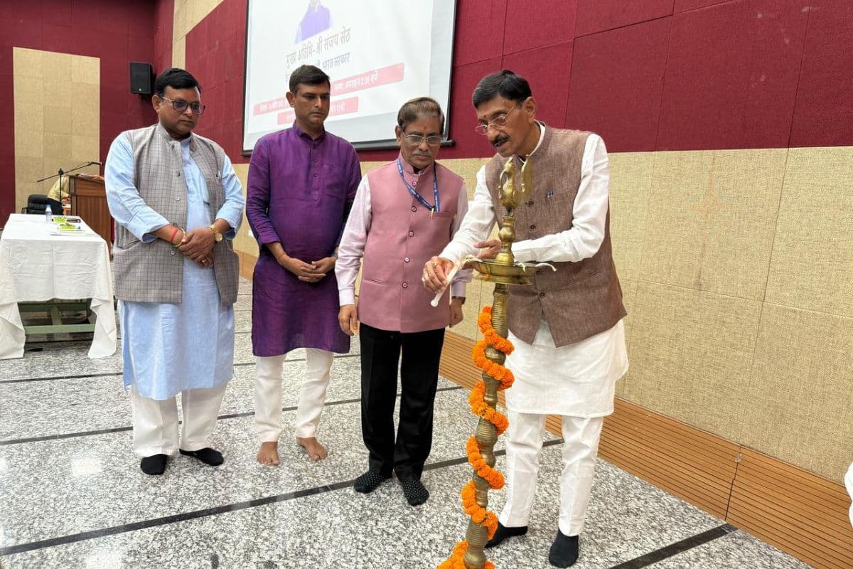 One Nation One Election: एक राष्ट्र, एक चुनाव से देश का होगा सर्वांगीण विकास, CUJ में बोले केंद्रीय रक्षा राज्य मंत्री संजय सेठ