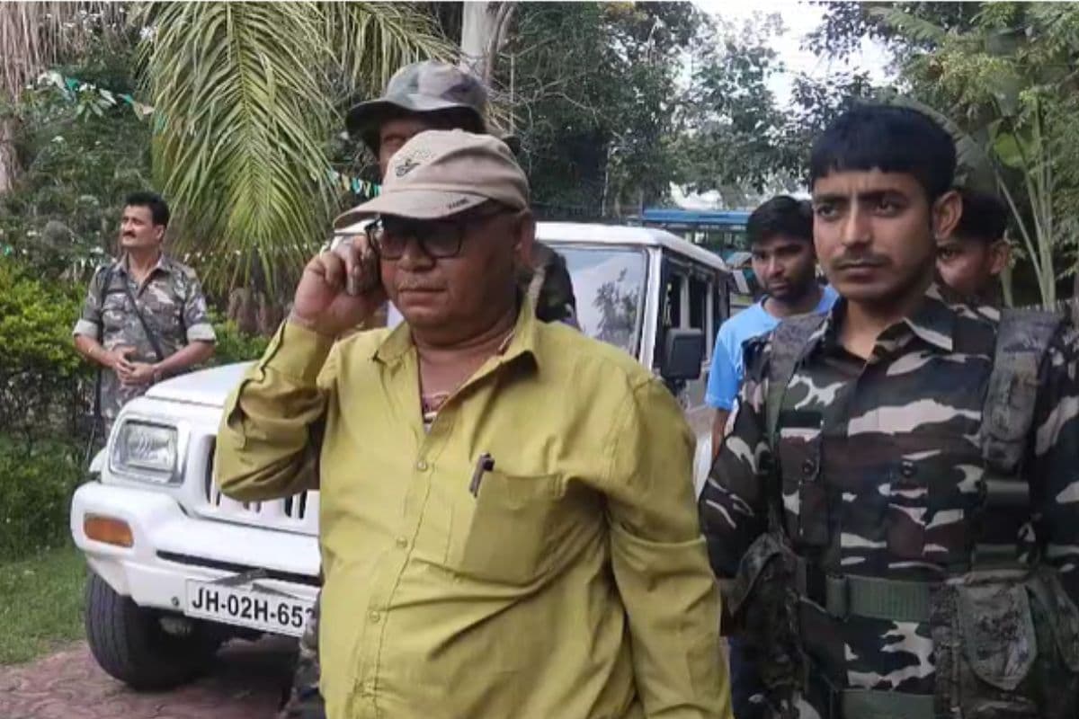 ACB Trap: हजारीबाग में करप्शन के खिलाफ ACB का एक्शन, राजस्व कर्मचारी 3 हजार रुपए रिश्वत लेते अरेस्ट