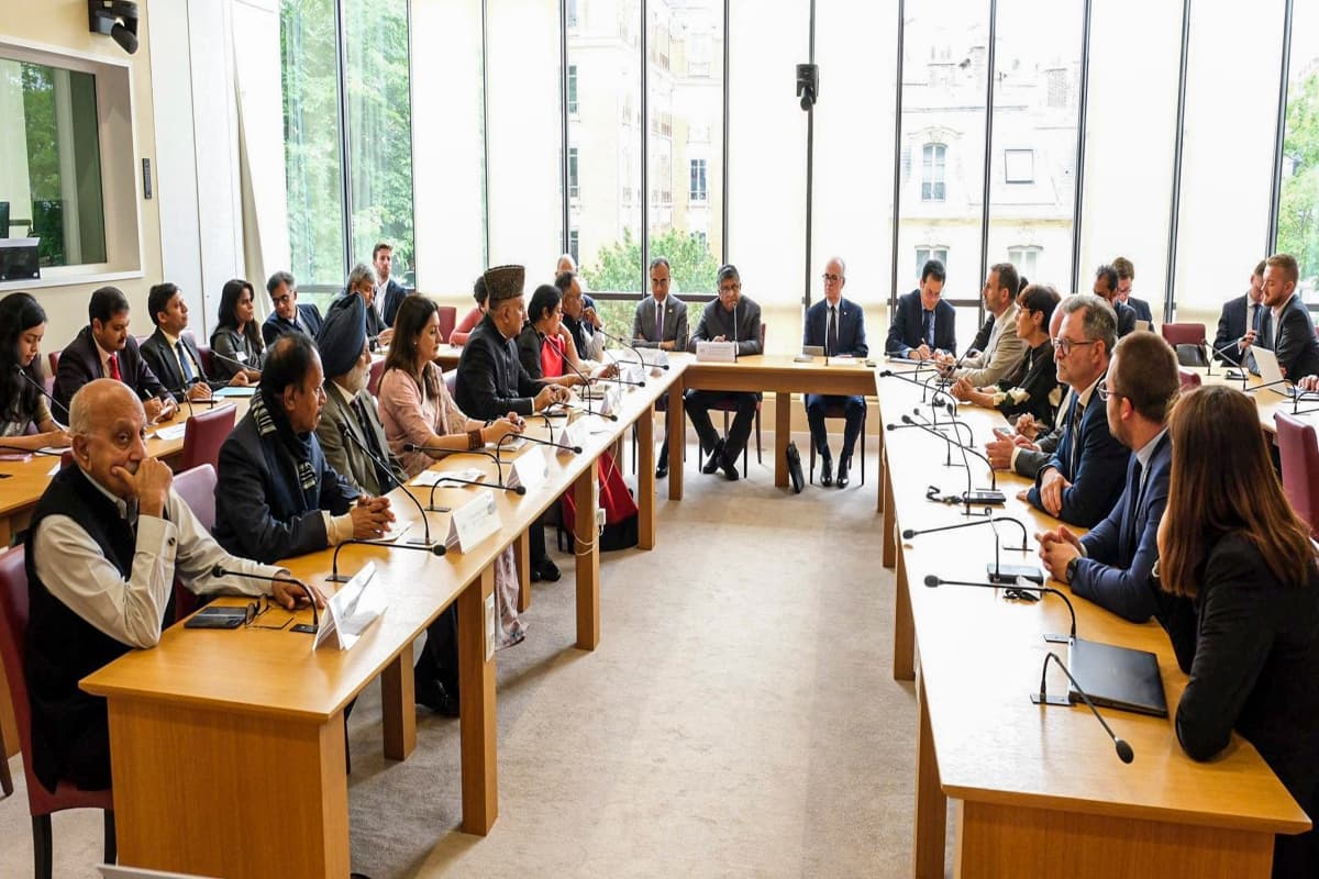 रविशंकर प्रसाद ने फ्रांस में पाक को किया बेनकाब, कहा- 'पाकिस्तान और आतंकवाद के बीच मिट गया भेद'