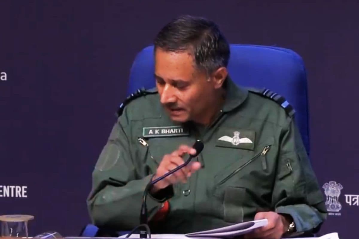 Operation Sindoor: एयर मार्शल एके भारती ने बतायी पाकिस्तान की तबाही की कहानी