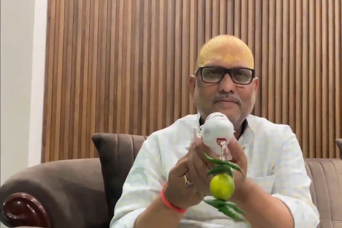 Video: ‘राफेल में बांध दिया नींबू-मिर्च,’ केंद्र सरकार पर अजय राय का सबसे बड़ा हमला