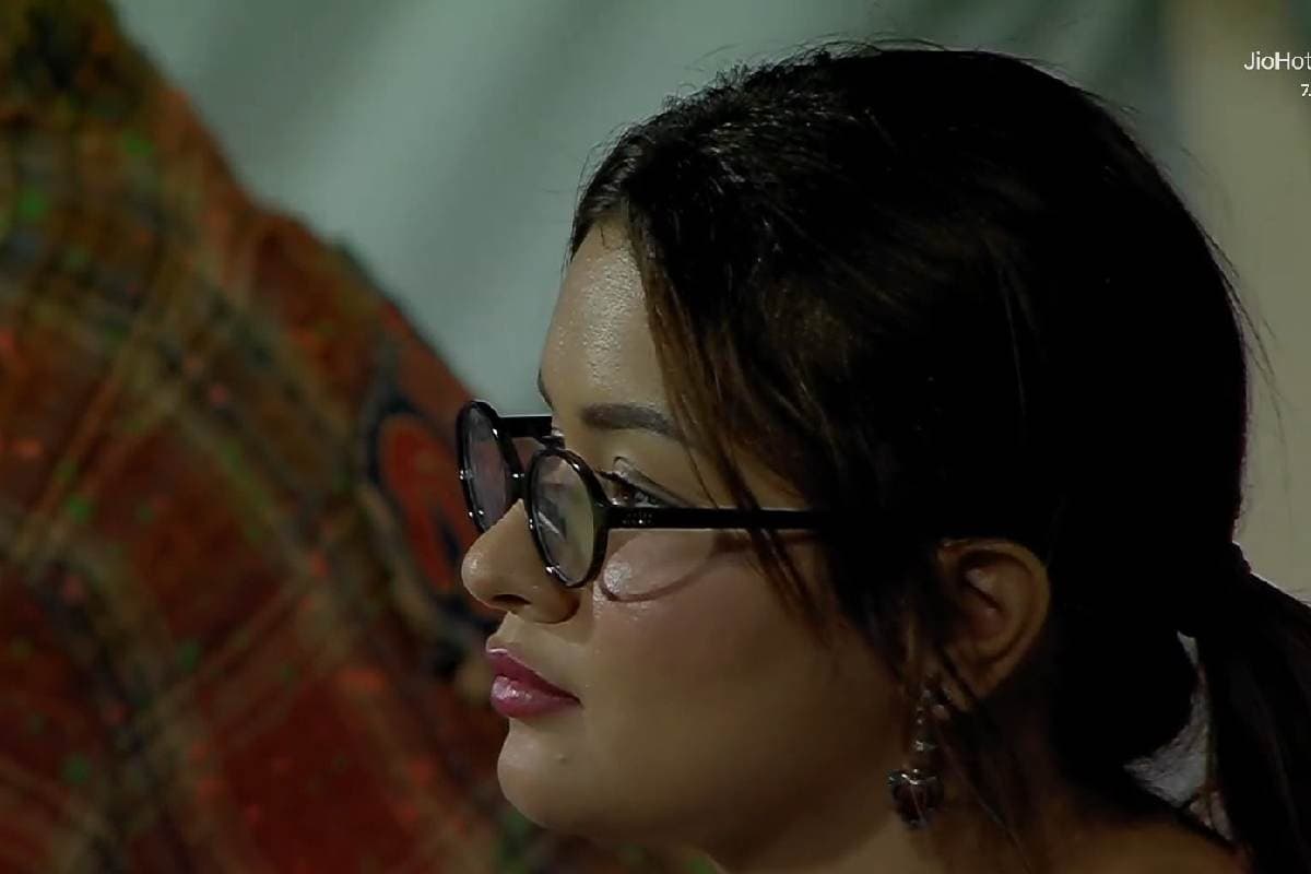 अवनीत कौर को स्टैंड में देख सोशल मीडिया पर मचा तहलका, कोहली के एक लाइक ने बदल दी है जिंदगी