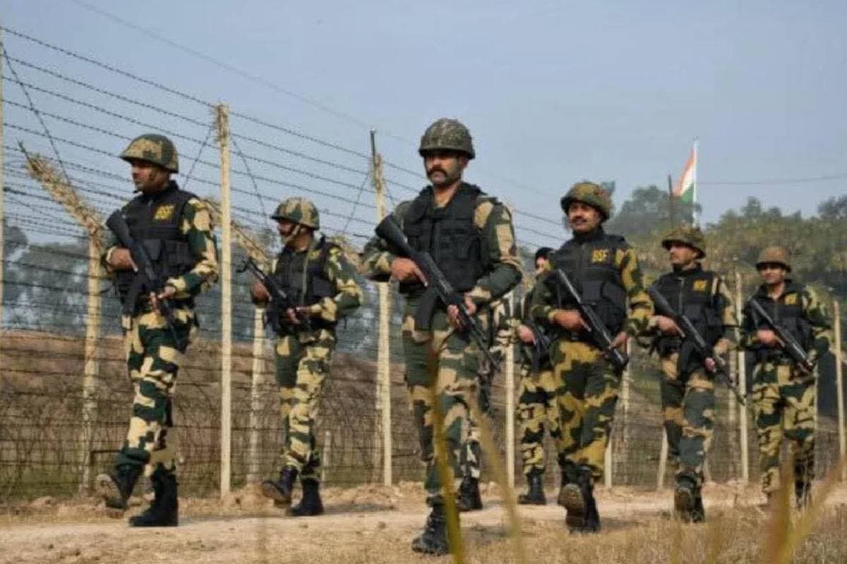 BSF : सियालकोट के लूनी में आतंकवादी ठिकाने पूरी तरह नष्ट, बीएसएफ ने दिया करारा जवाब